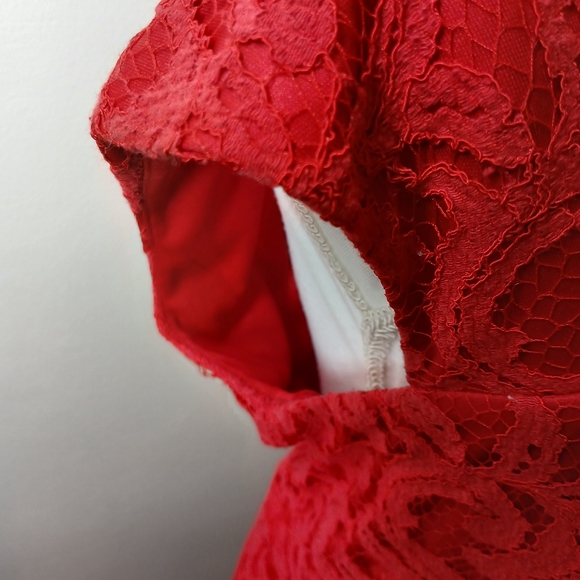 Liz Claiborne Red Lace Dress | Size 12 - Picture 11 of 11